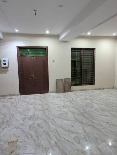 Upper Portion For rent In Beautiful Multan Public School Road