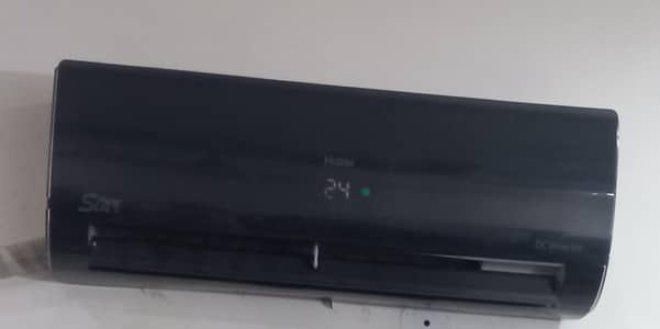 Haier 1 ton DC Invertor AC self clean heat n cool