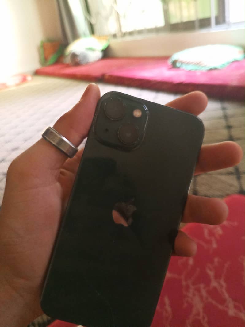Apple iPhone 13 5