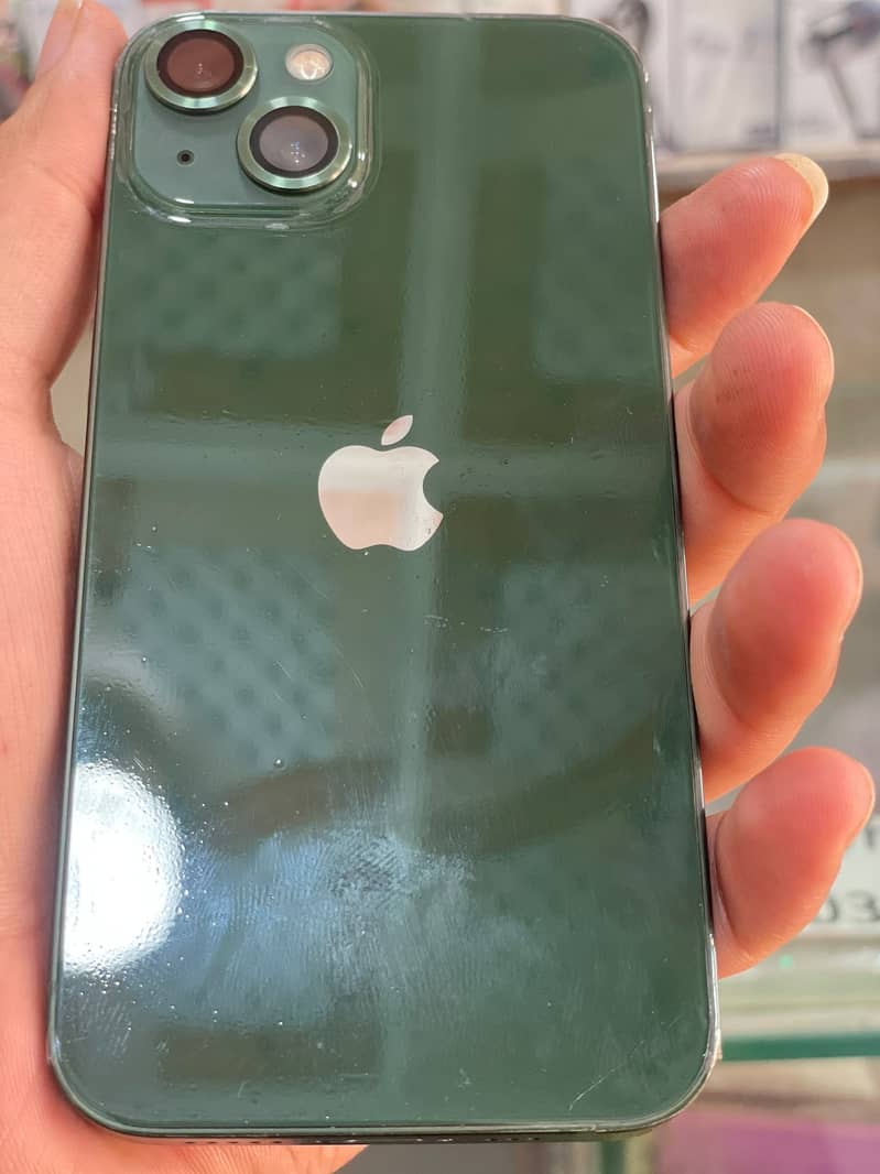 Apple iPhone 13 6