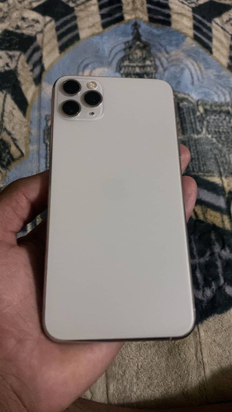 Apple iPhone 11 Pro Max 0