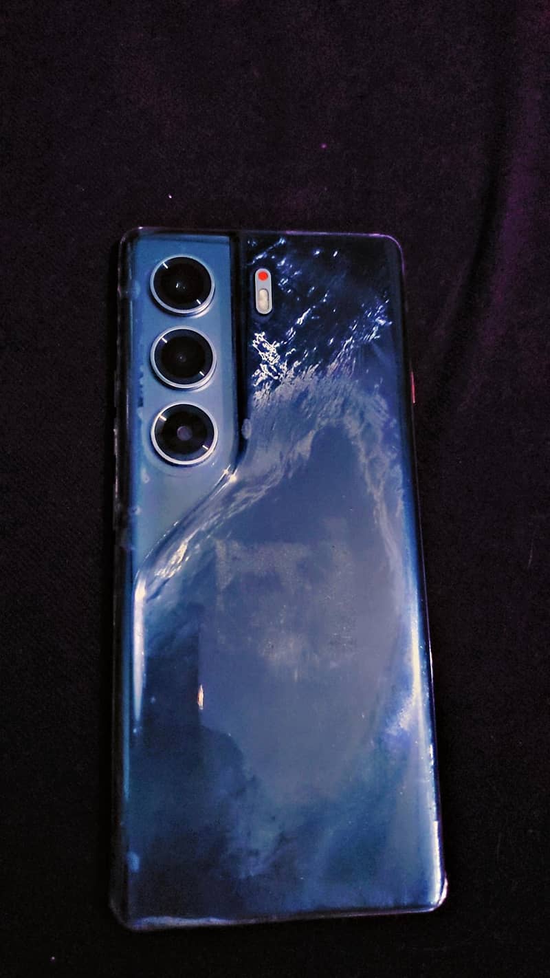 Tecno CAMON 40 Pro 2
