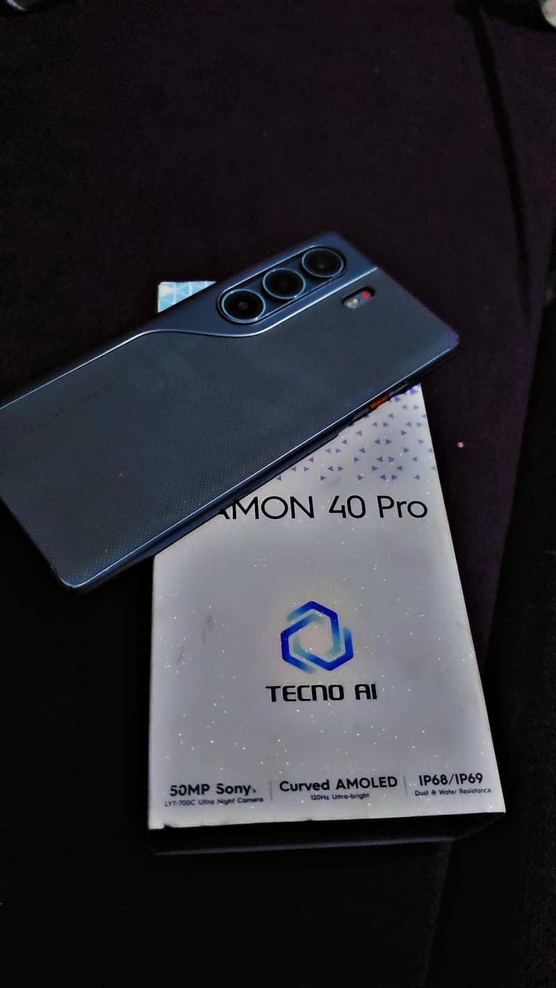 Tecno CAMON 40 Pro 6