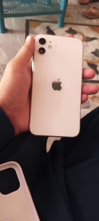 Apple iPhone 11