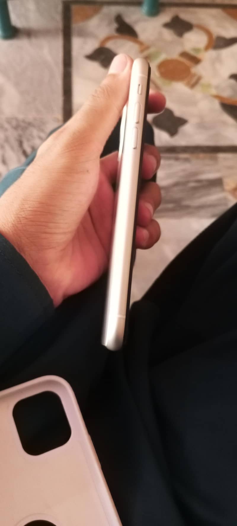 Apple iPhone 11 3