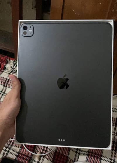 iPad pro m5 for sell. 0313 4935014