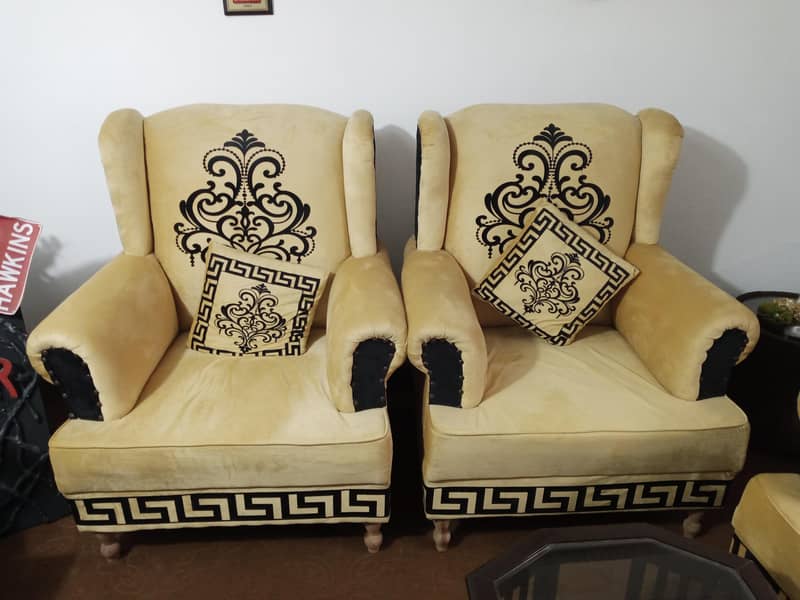5 seater sofa 0