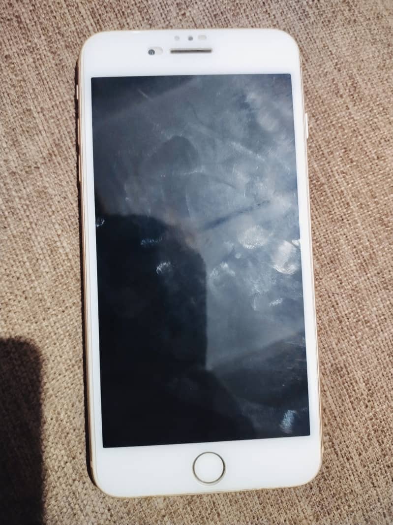 Apple iPhone 8 Plus 3