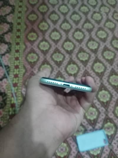 Apple iPhone SE 2020