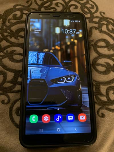 Samsung galaxy (A7 2018 4/128)