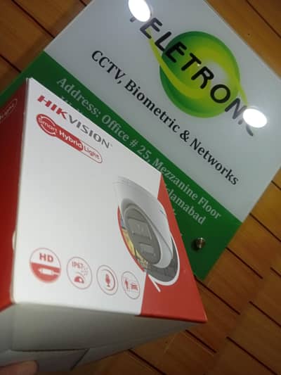 2 MP Hybrid (Dome) CCTV camera with light