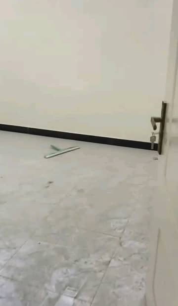 Prime Location 1250 Square Feet Flat For Sale In Jamshed Town