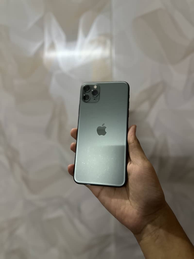 iPhone 11 Pro Max 1