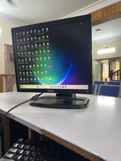 Female receptionist in Durrani Welfare Hospital