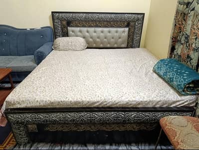 king size bed