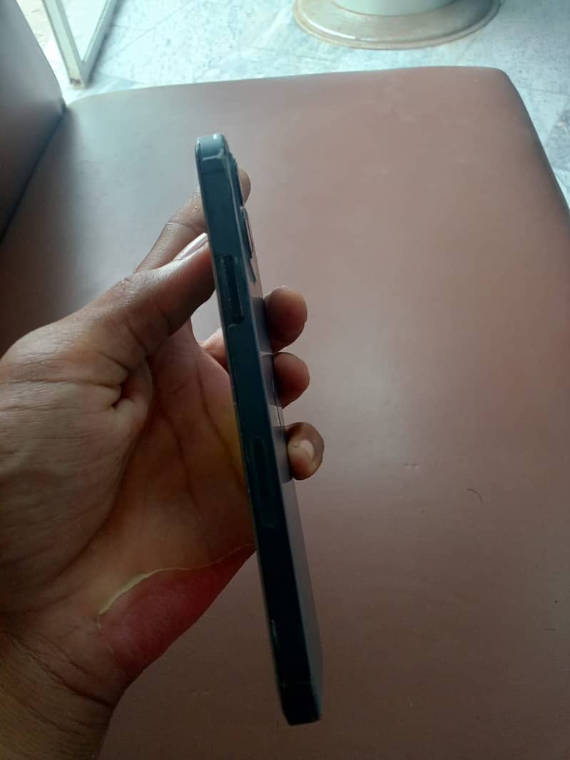 Apple iPhone 12 Pro 1