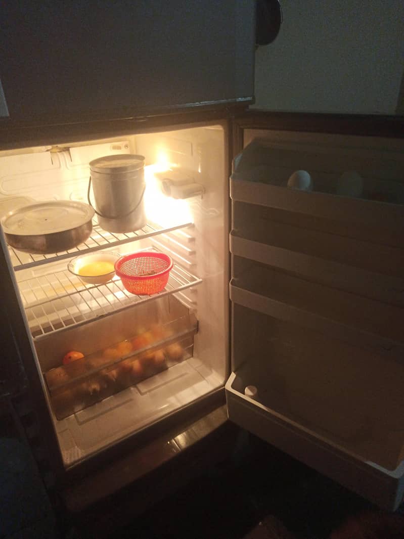 Dawlance fridge 1