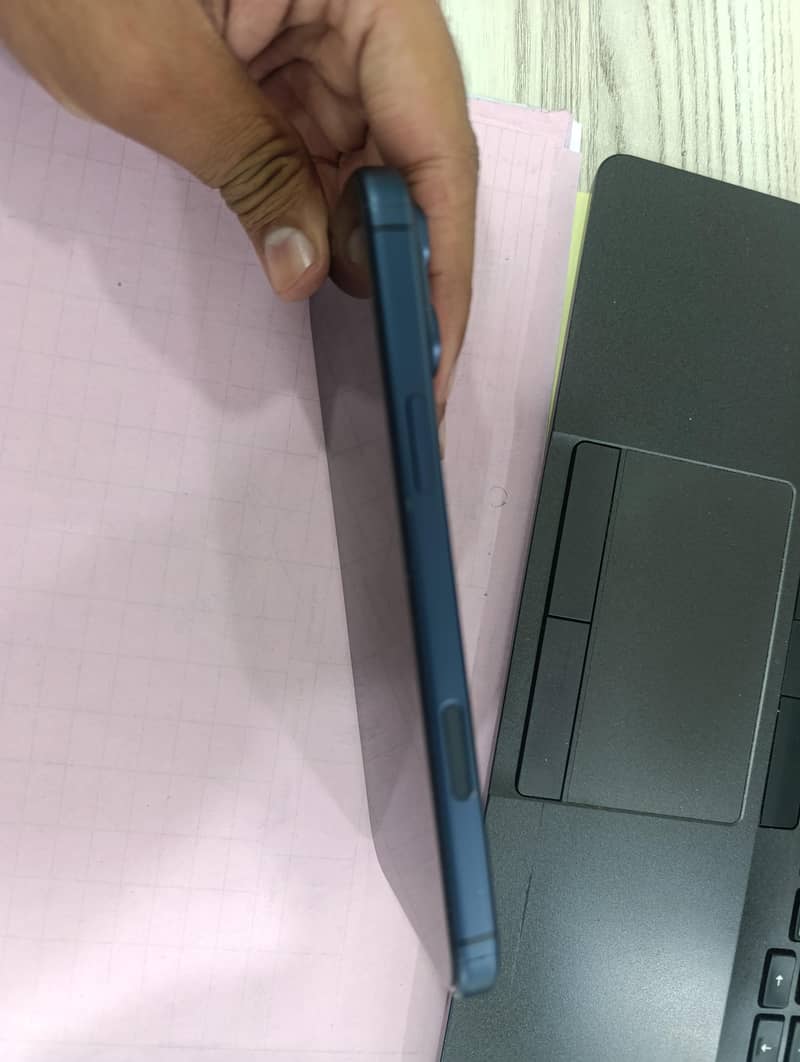 Apple iPhone 17 Pro Max 2