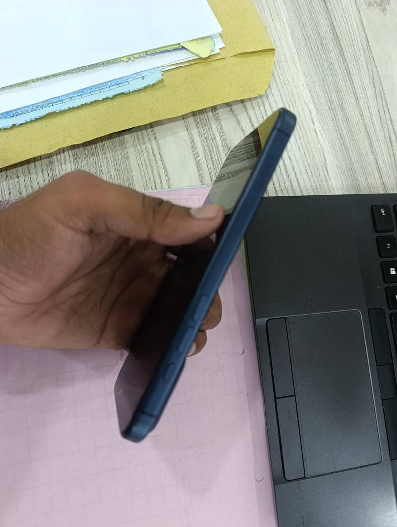 Apple iPhone 17 Pro Max 3