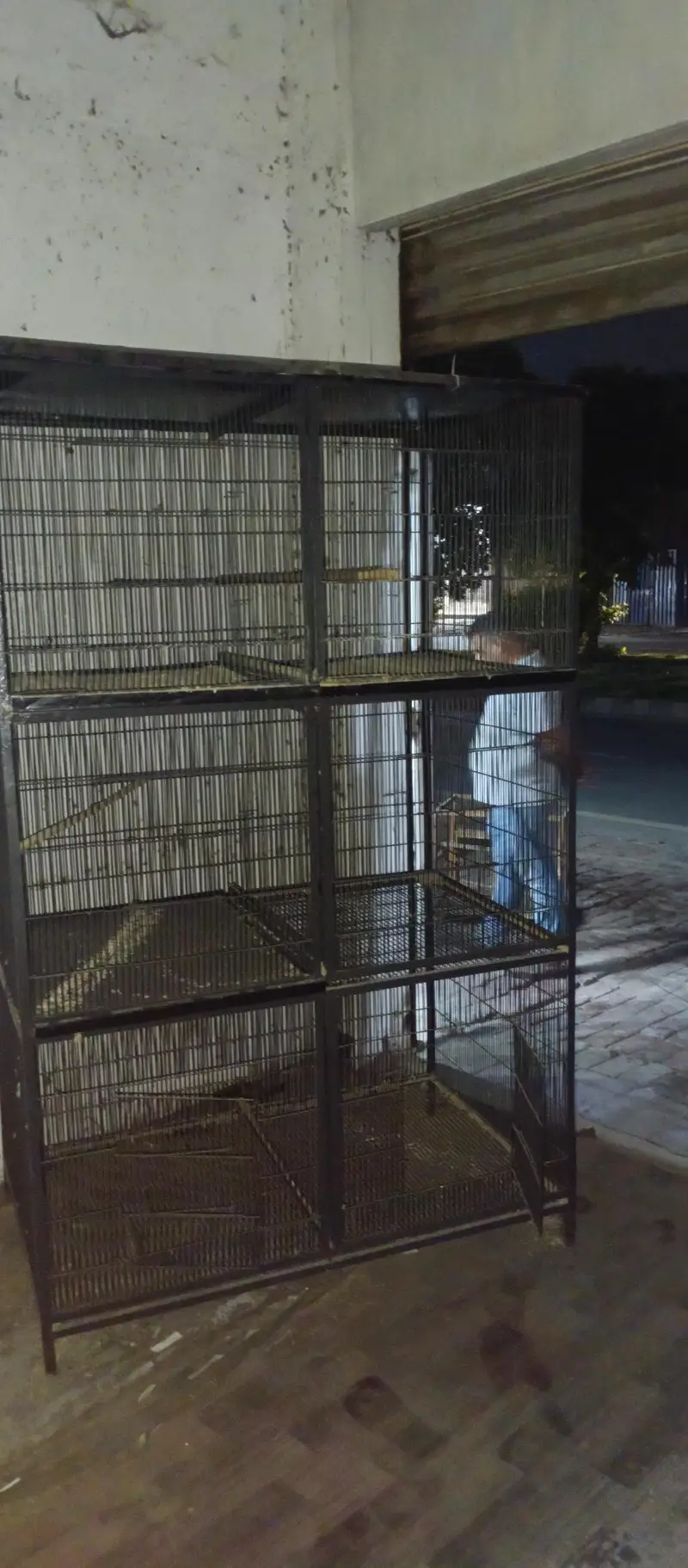 Spot welding cage
