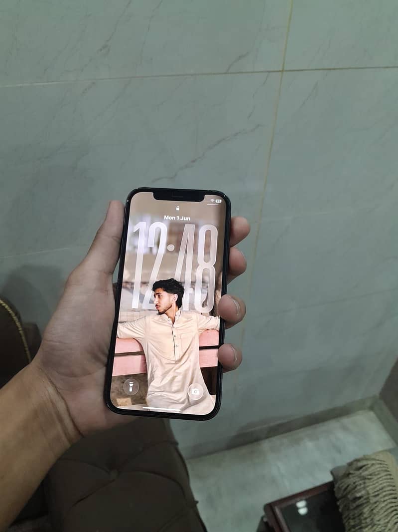 Apple iPhone 12 3