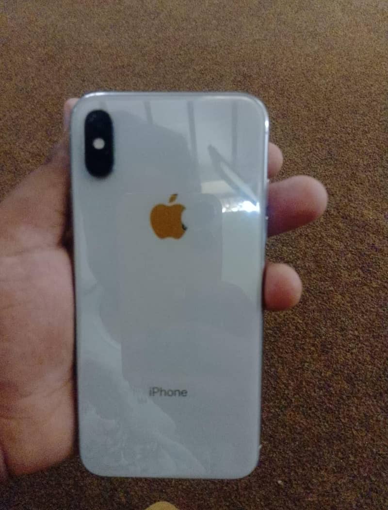 Apple iPhone X 4