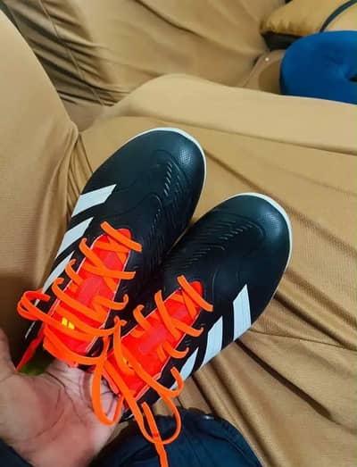 ADIDAS PREDATORS SIZE UK 10 original garantee