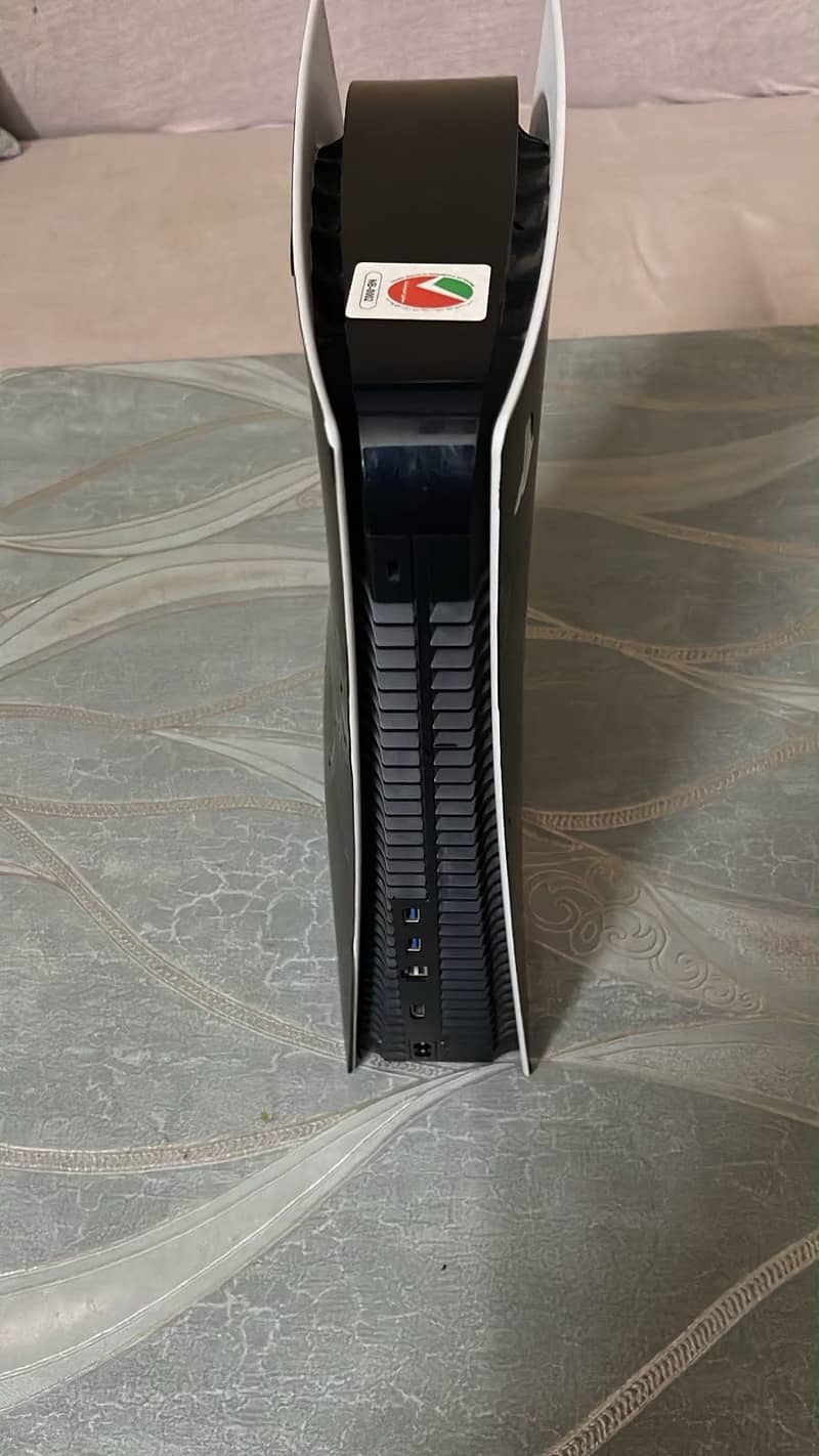 Ps5 , 1 Tb , disc version 2