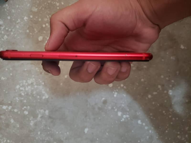 Apple iPhone 8 1