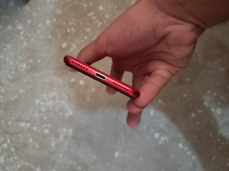 Apple iPhone 8 5