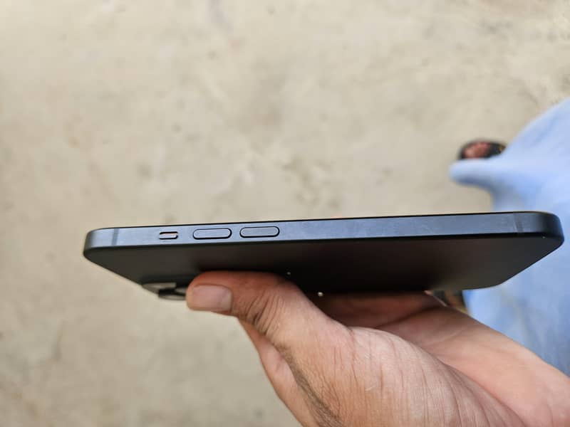 Apple iPhone 15 5
