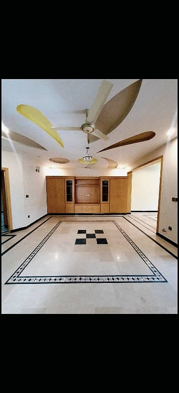 30x60 7 Marla Ground Portion Prime Location For Rent In G-13