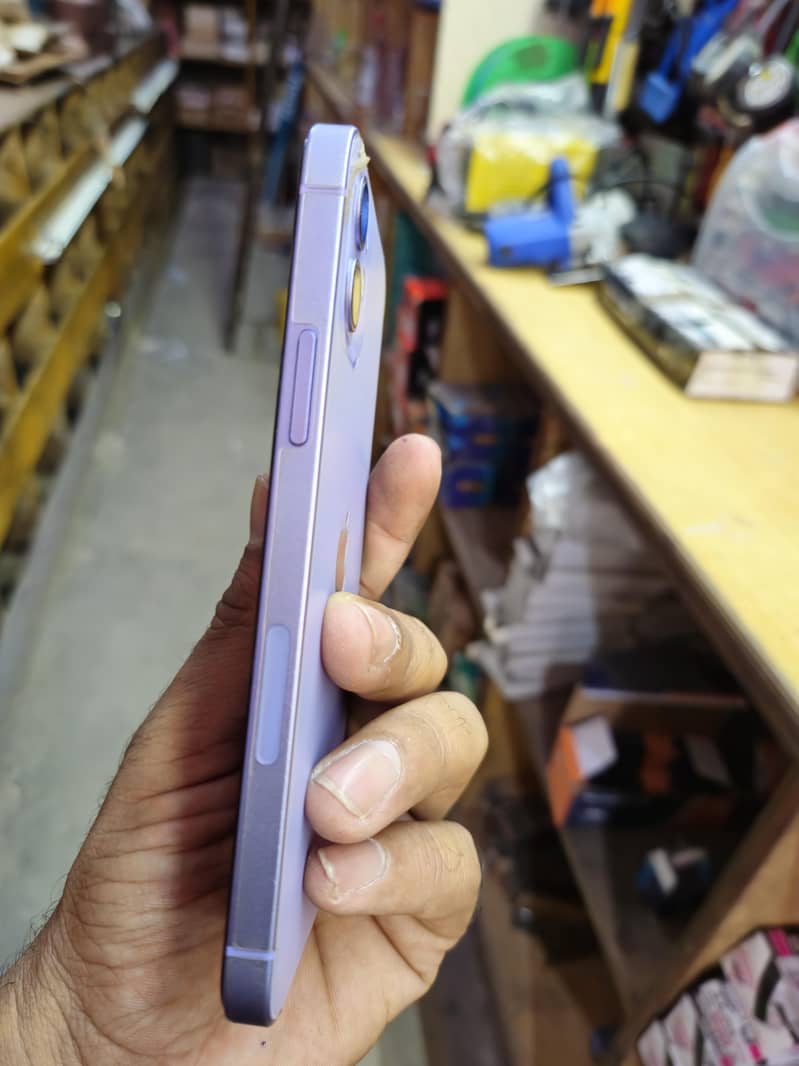 Apple iPhone 12 2
