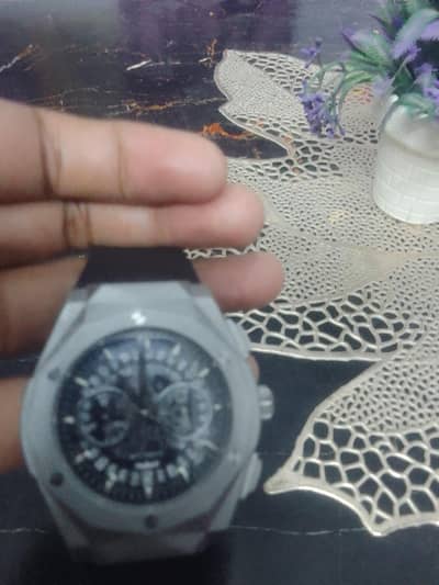 Hublot geneve 528 888 replice built in stainless steel heavy in weight