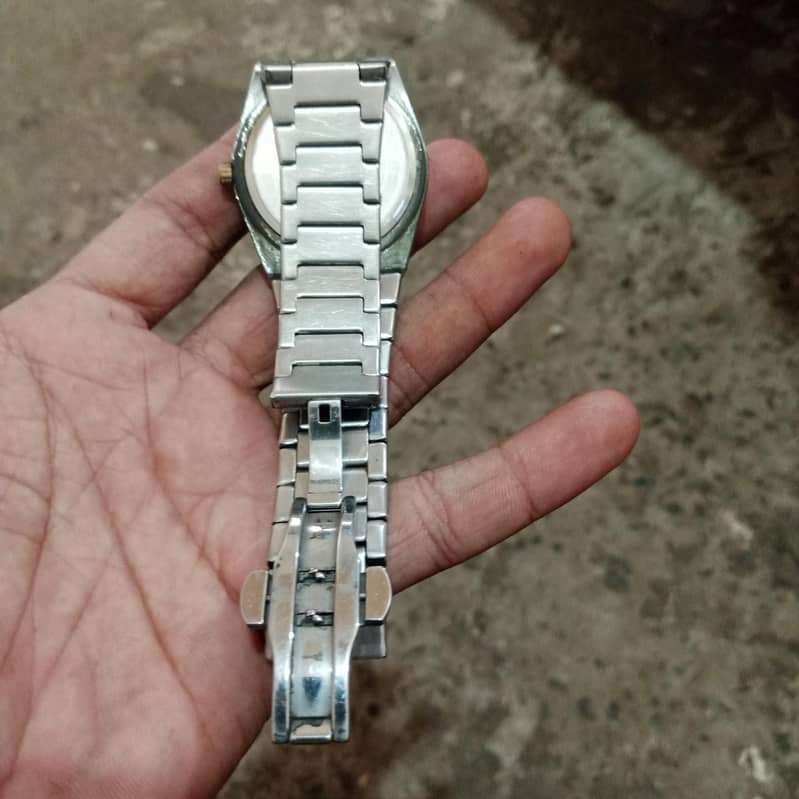 watch 1