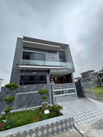 *5 Marla Luxury House available for Sale in Faisal town Islamabad Your Dream Home Awaits!*