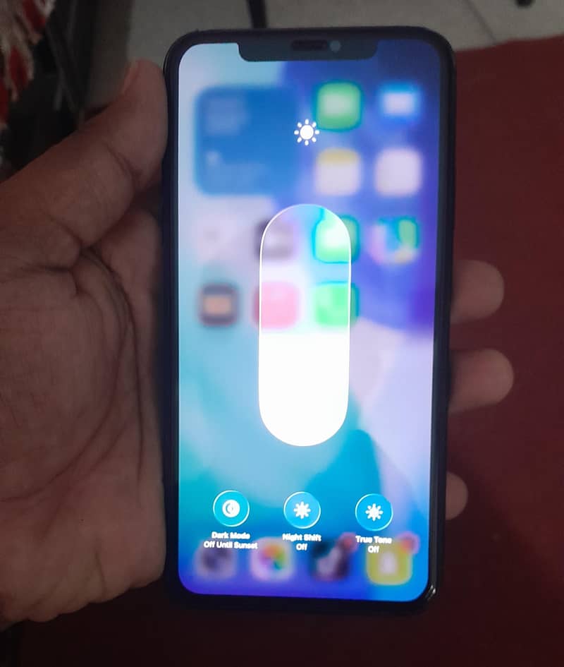 Apple iPhone 11 Pro Max 2
