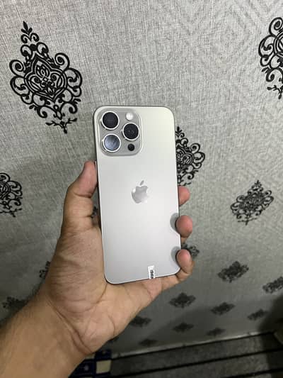 Apple iPhone 15 Pro Max