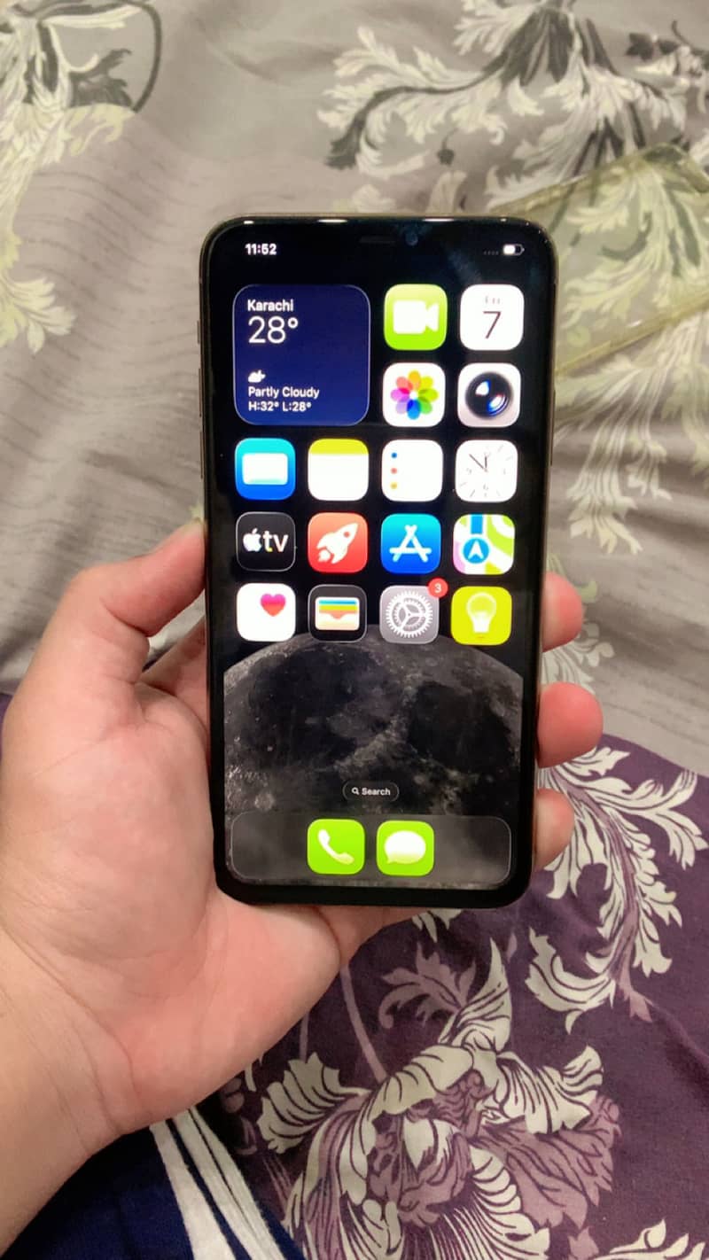 Apple iPhone 11 Pro Max 1