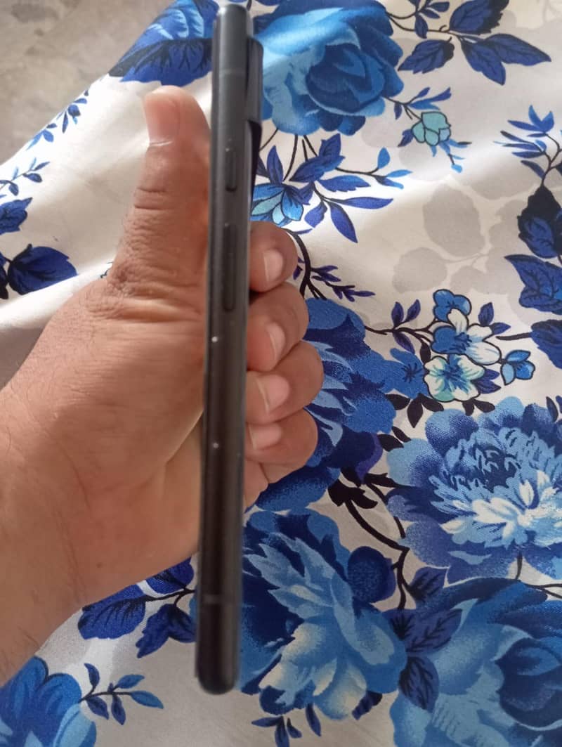 Google Pixel 6 4