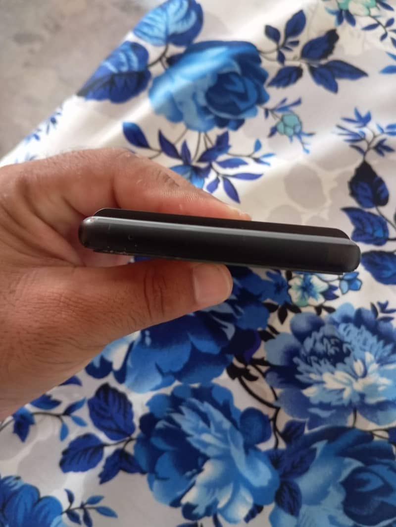 Google Pixel 6 5