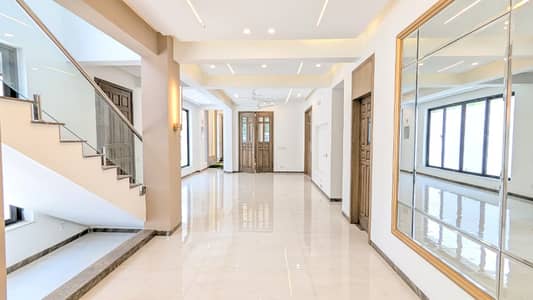 FOR RENT Designer House 9-Bedrooms Triple Storey House In F_7/1