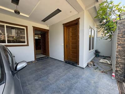 8 Marla Luxury Ground Portion Available For Rent In Faisal Town Islamabad