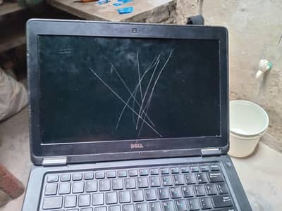 Dell Latitude E7250 | i7 5th Gen | 16 GB DDR3| 128 Graphic 550