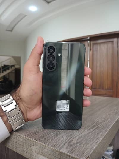 Samsung A17   8+256