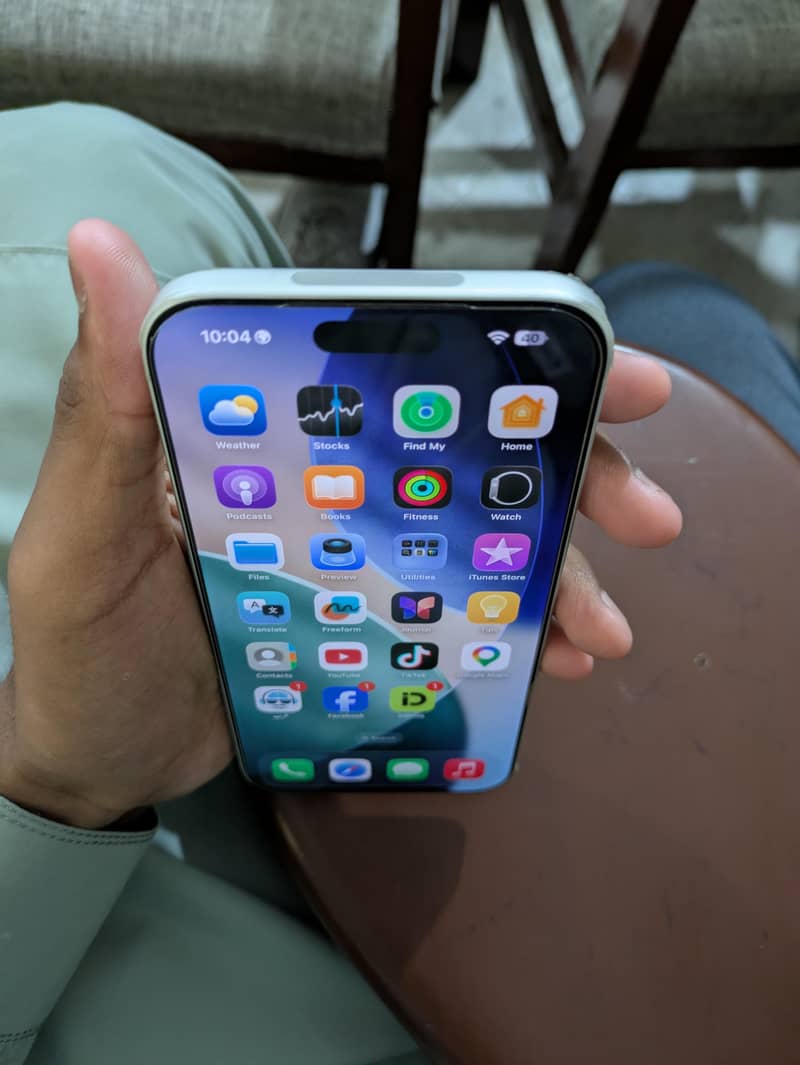 Apple iPhone 17 Pro Max 5