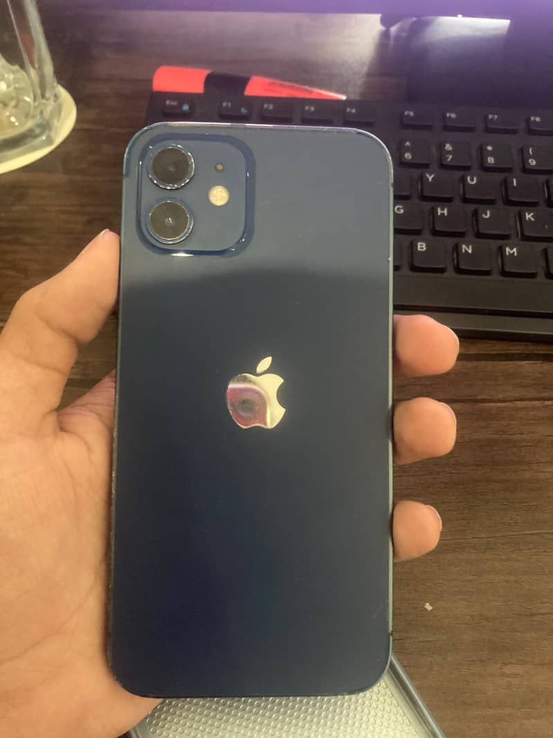 Apple iPhone 12 2