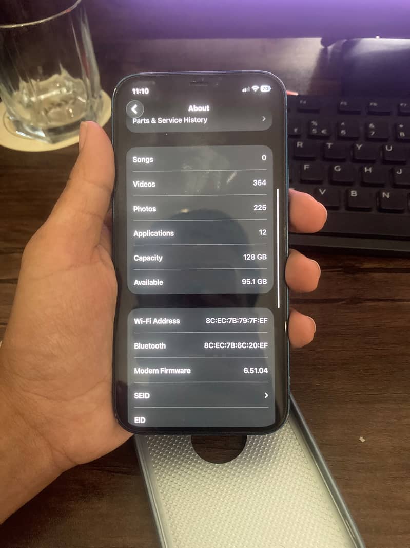 Apple iPhone 12 4