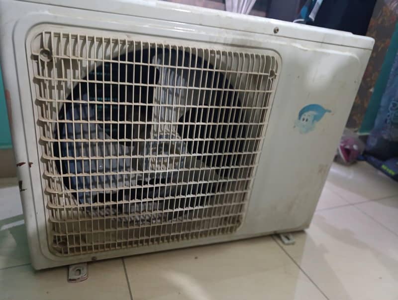 Air conditioner 4