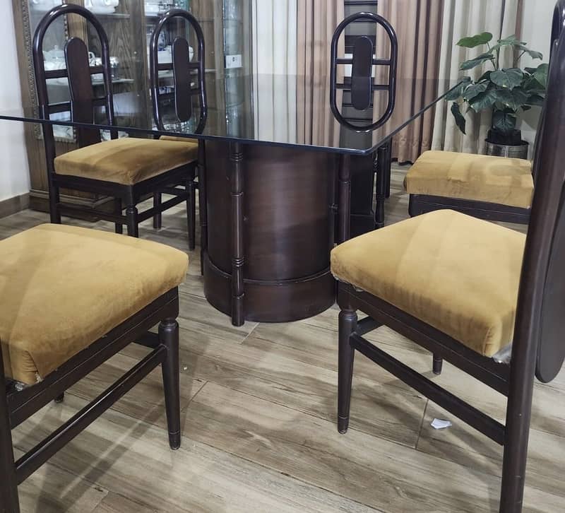 6 seater dining table 3